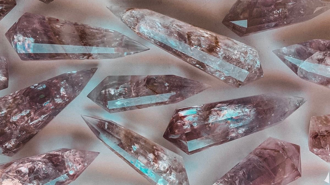 Processus de cristallisation: Comment les minéraux se transforment en gemmes cristallines