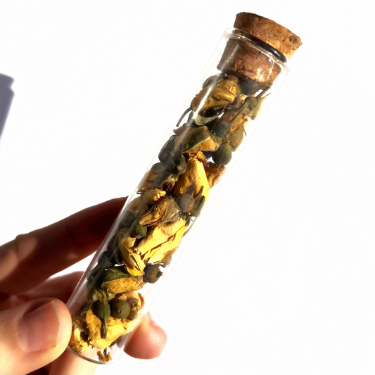 Tube de bourgeons de Rose jaune / Herbal Witch Bottle